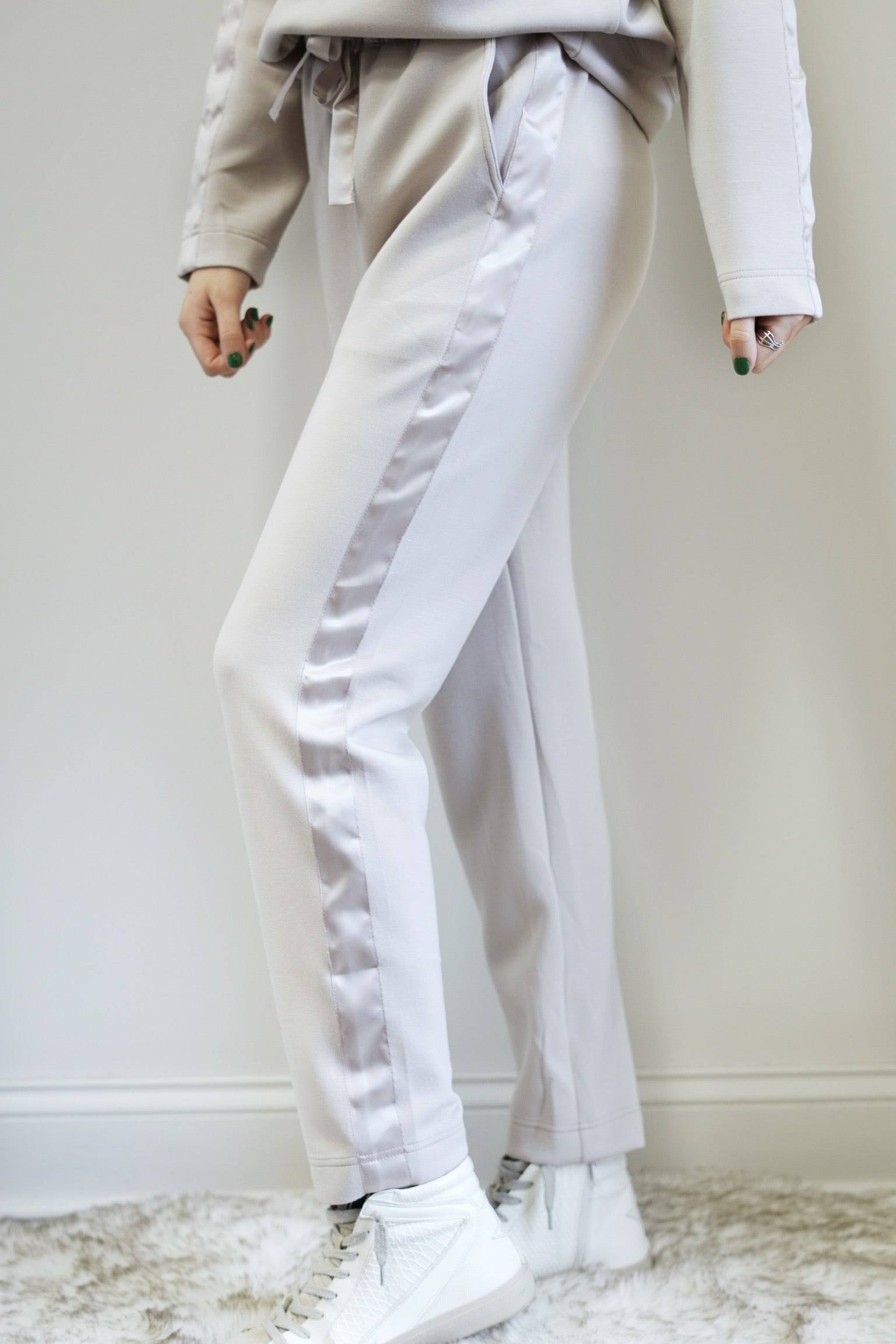 So Sleek Satin Trim Athletic Pant