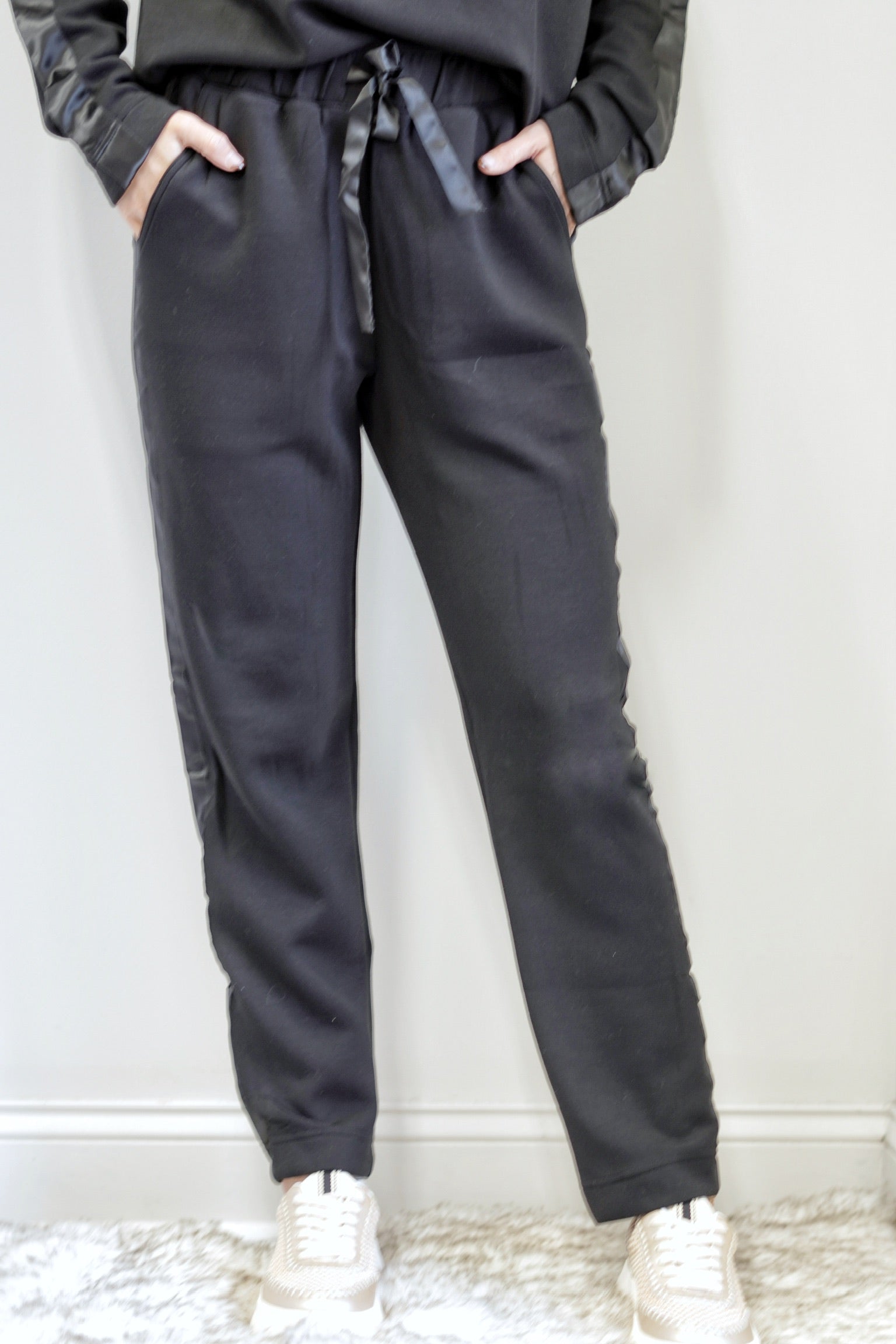 So Sleek Satin Trim Athletic Pant