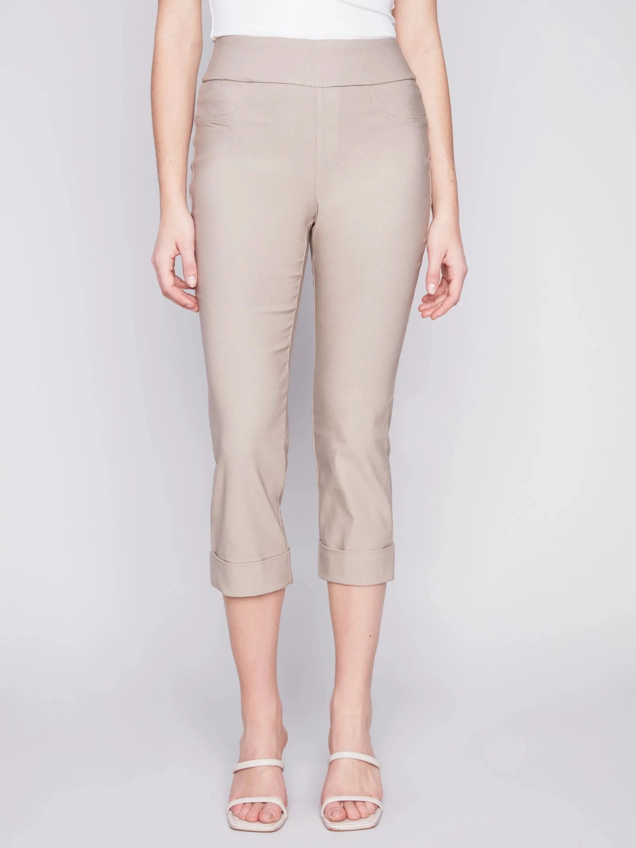 Stretch Pull-On Capri Pants