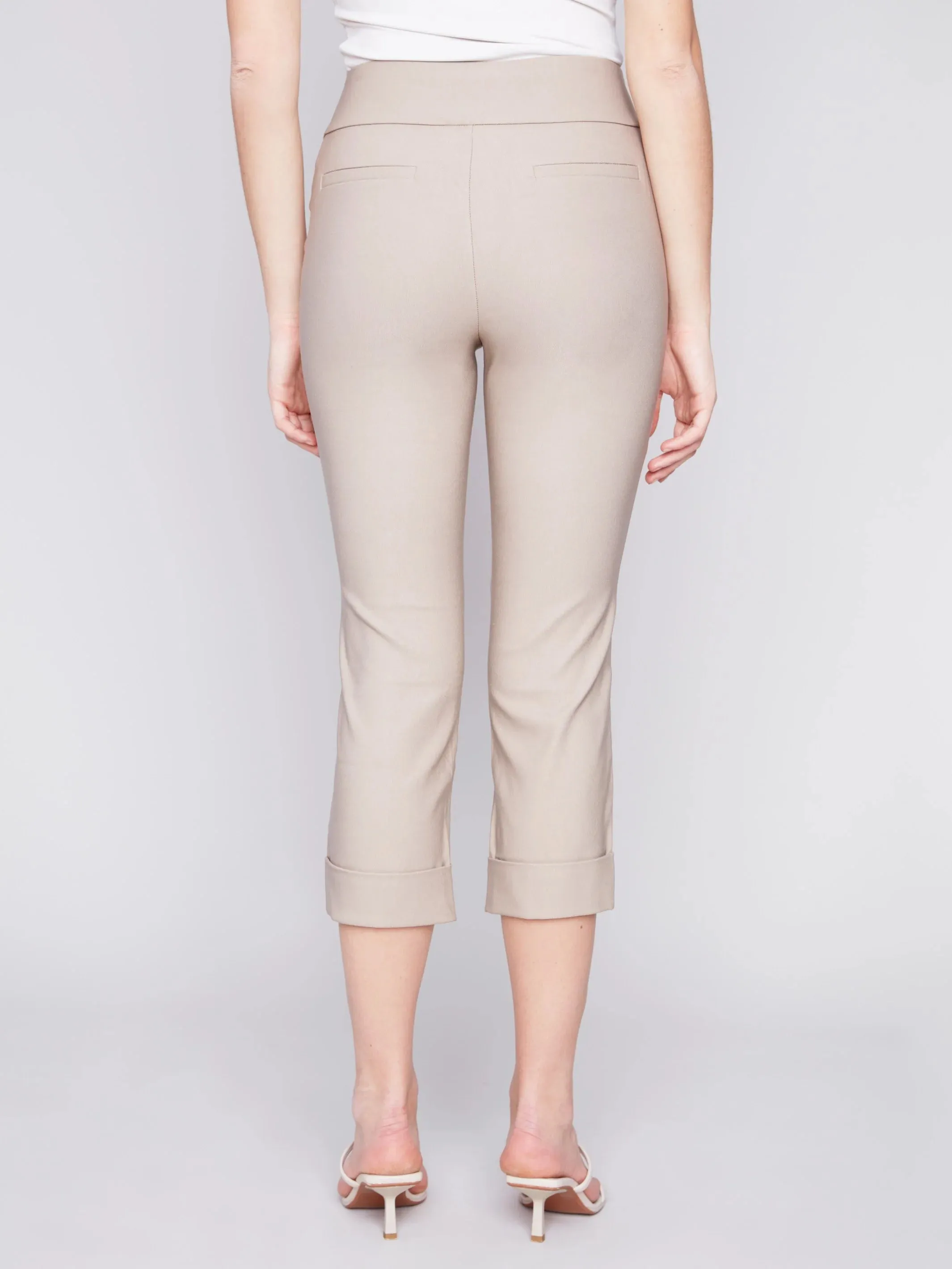 Stretch Pull-On Capri Pants