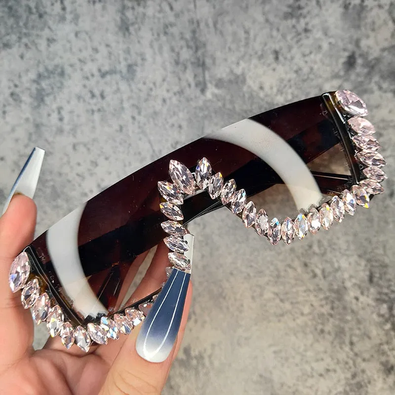 Women's Luxury Diamond Haft Frame Vintage One-piece Sunglasses